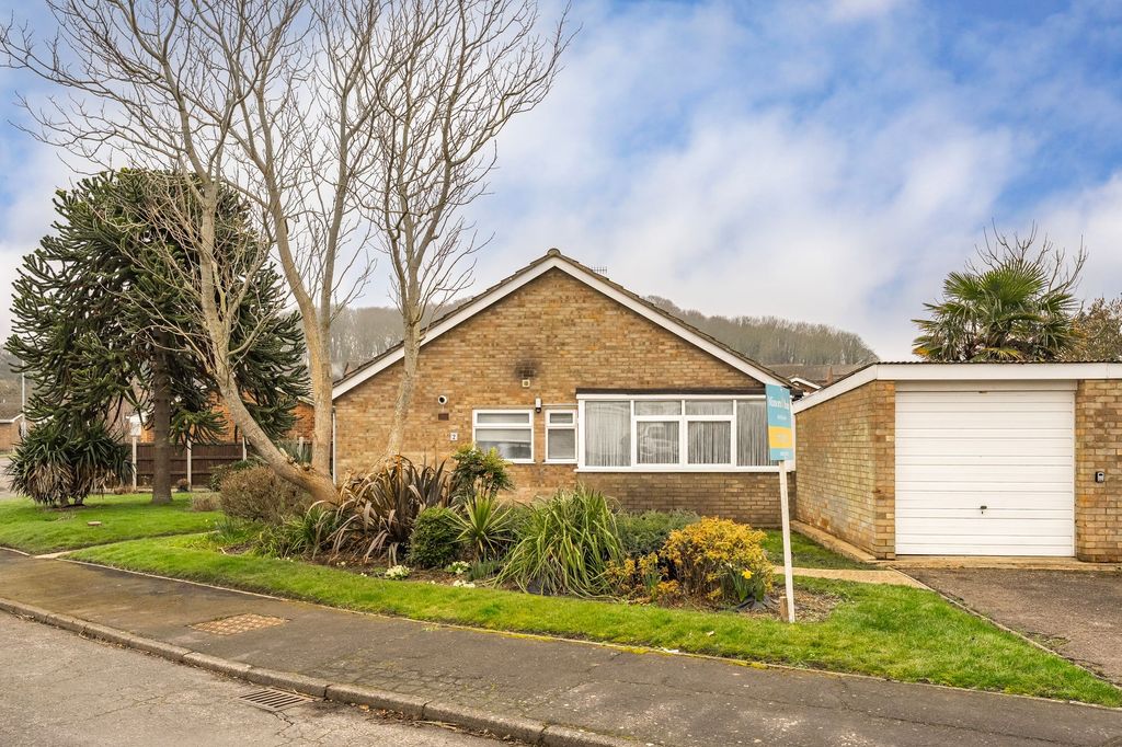 Property photo 1 of 20