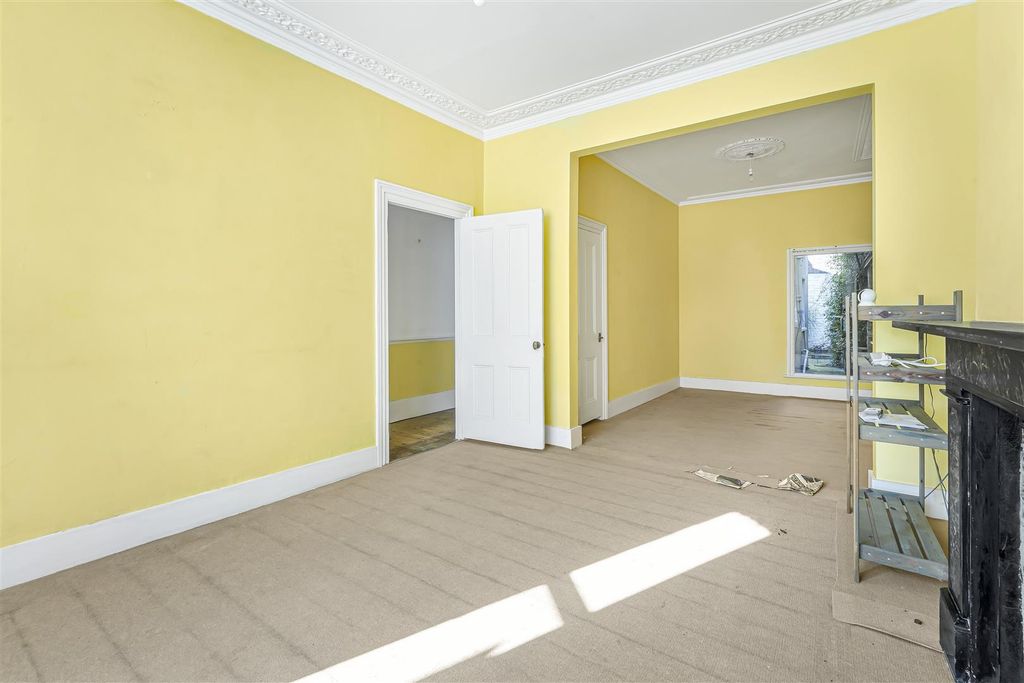 Property photo 3 of 8 Ped09485.Jpg
