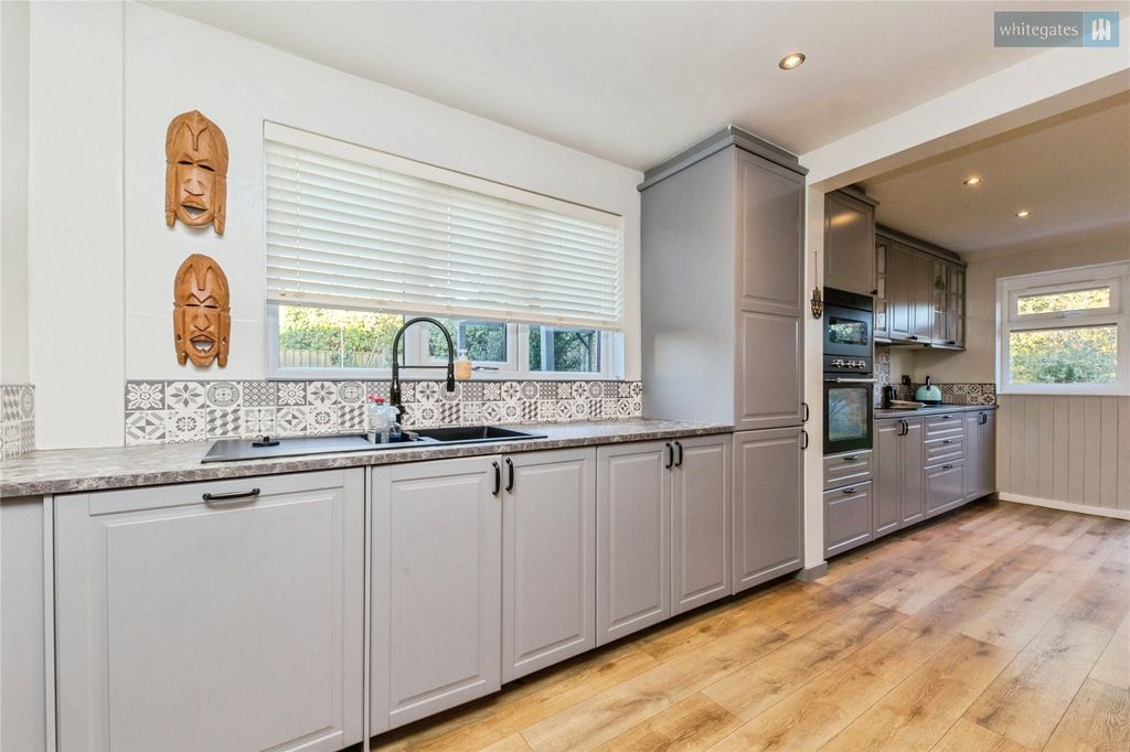 Property photo 3 of 19 Picture No. 09