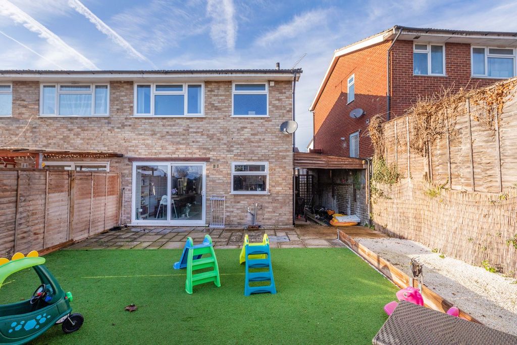 Property photo 2 of 16