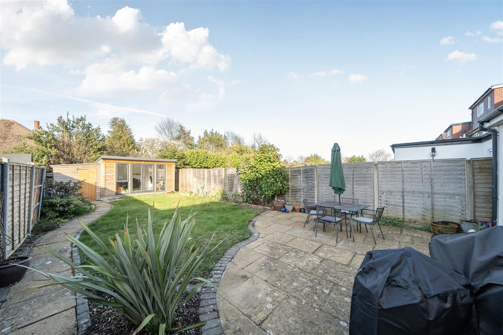 Property photo 2 of 19 1415938-14-69A5Dd491ee8E.Jpg