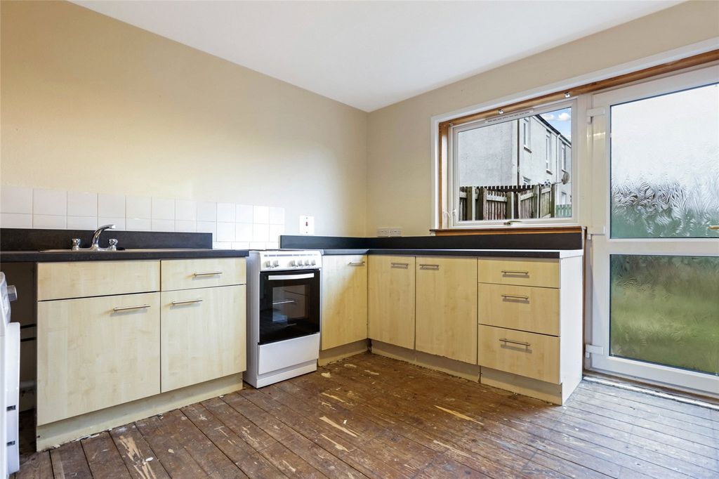 Property photo 3 of 21 Picture No. 05