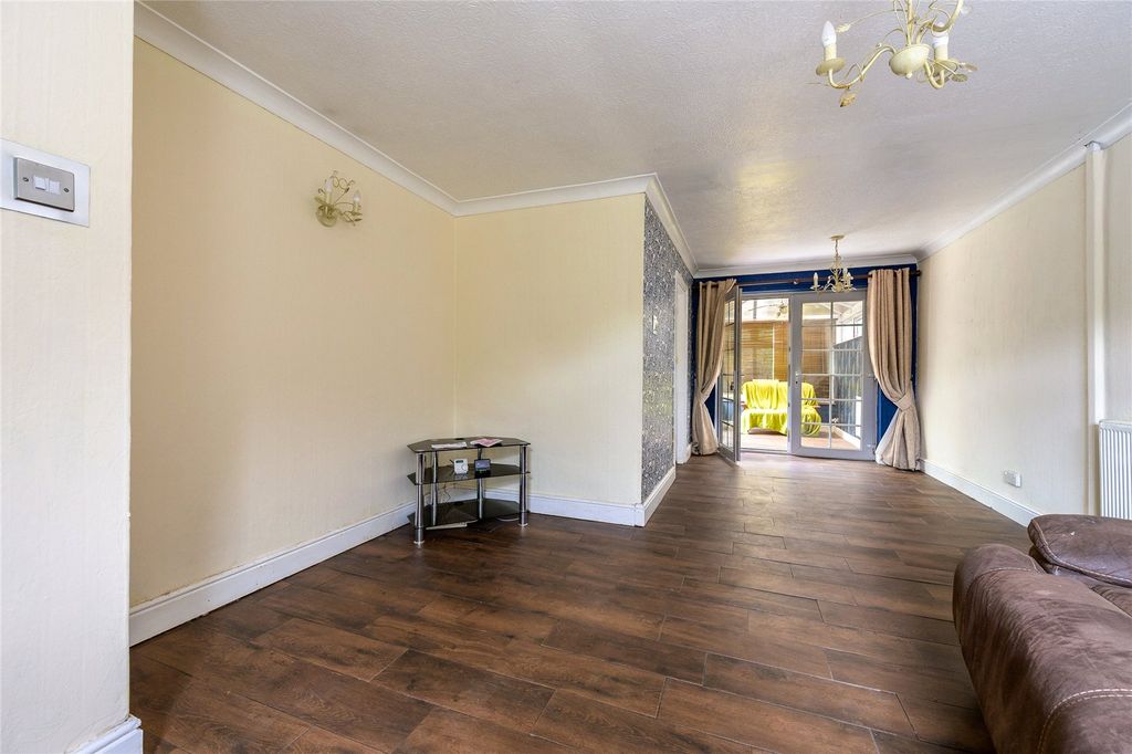 Property photo 2 of 18 Picture No. 45