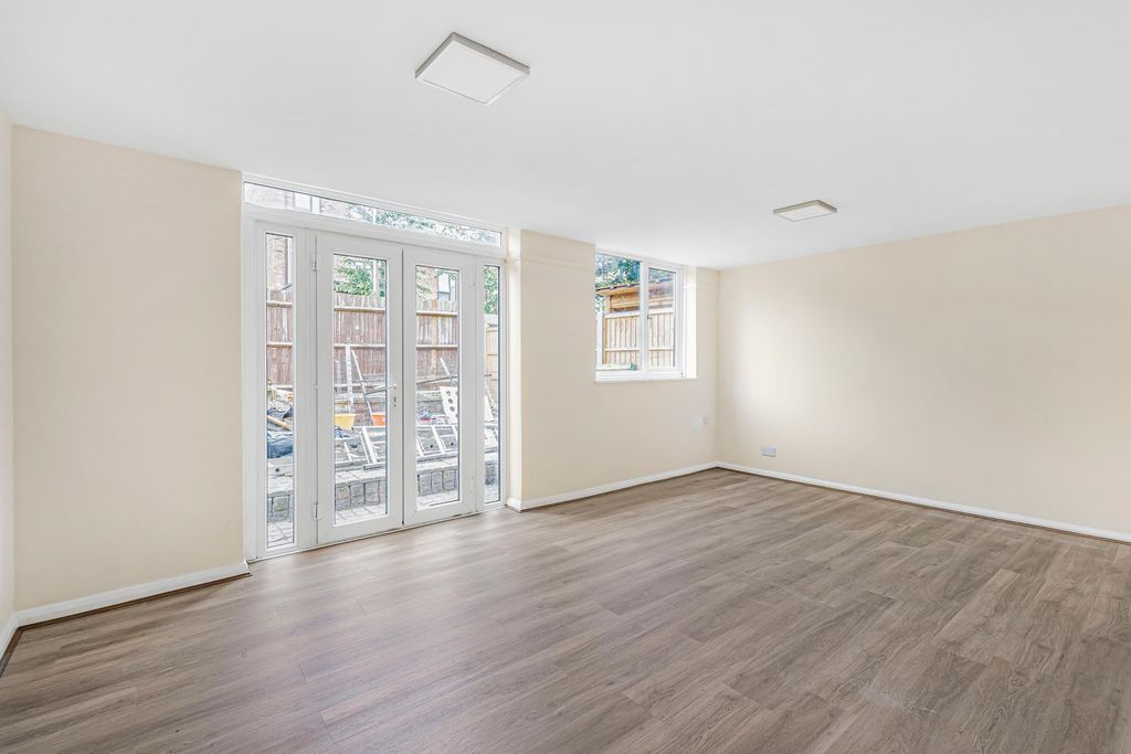 Property photo 2 of 15 Photo 1