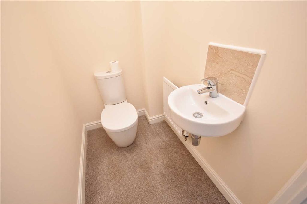 Property photo 3 of 11 Cloakroom/W.C.