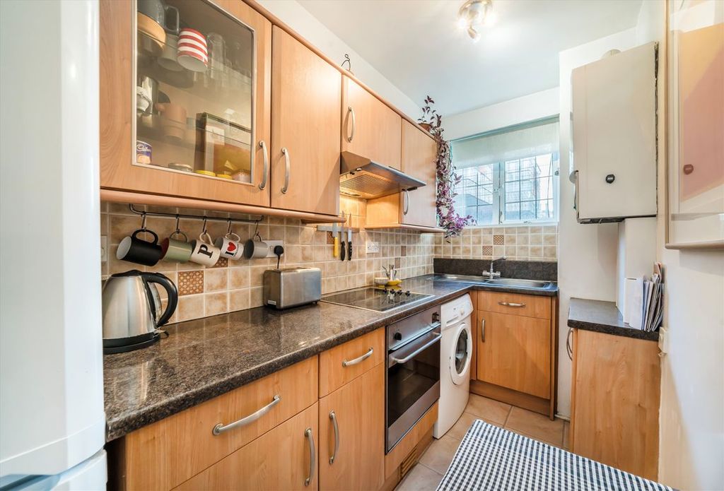 Property photo 3 of 9