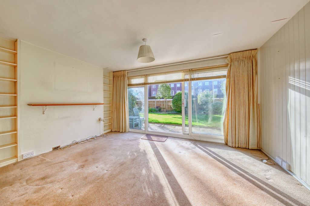 Property photo 3 of 15 Photo 1