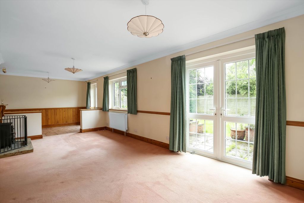 Property photo 2 of 15 Image