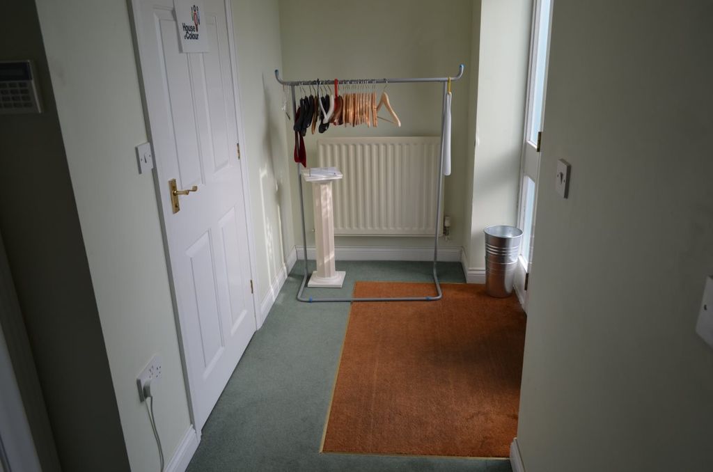 Property photo 2 of 29