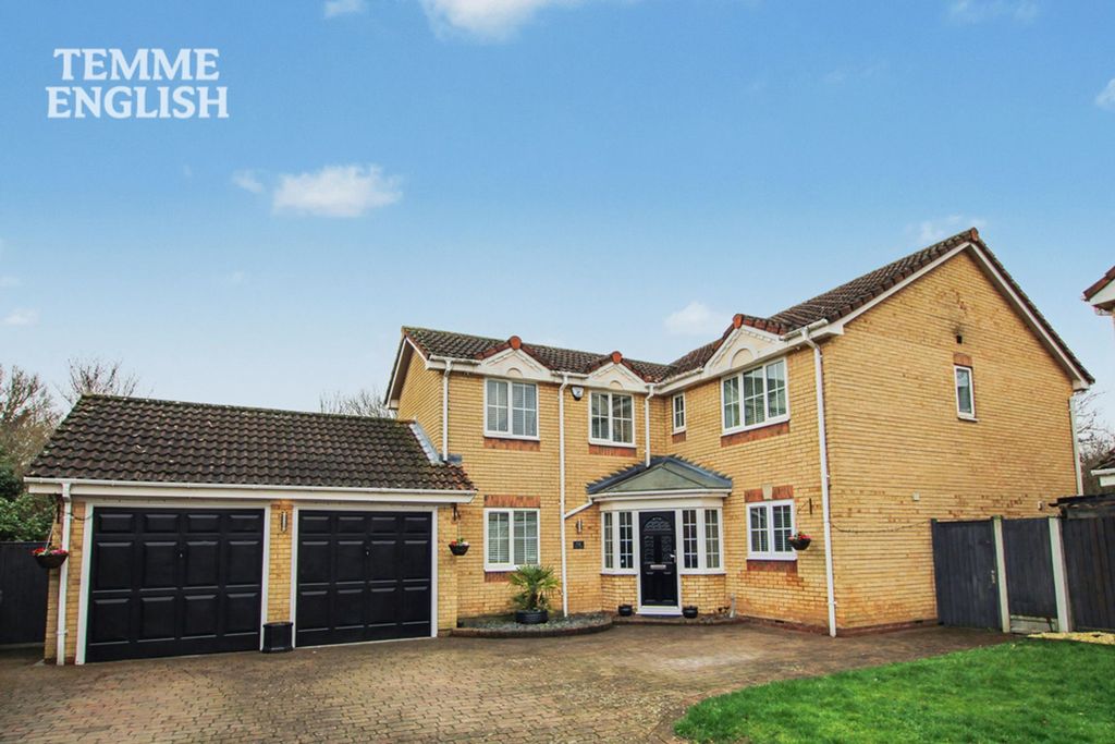 Property photo 1 of 50