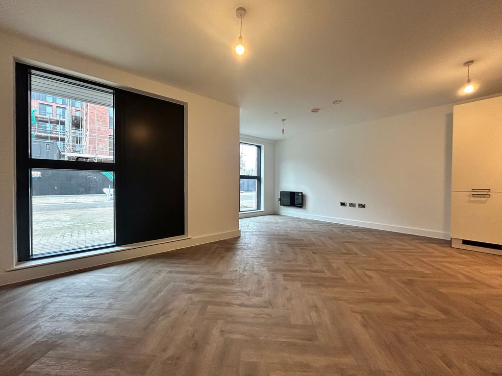 Property photo 2 of 4 Living Room