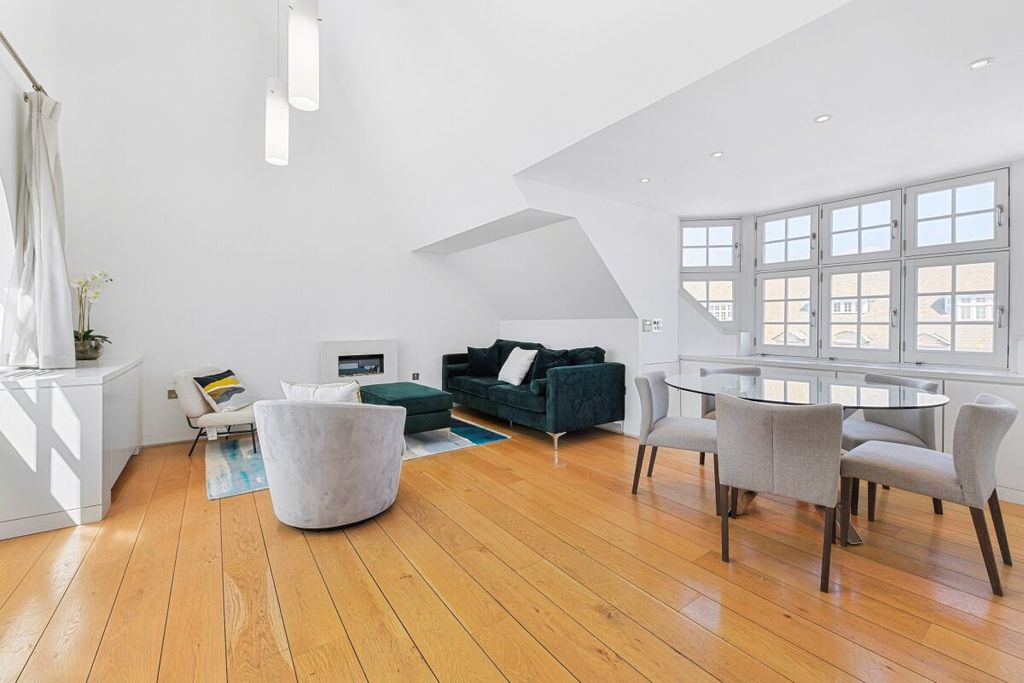 Property photo 1 of 17 Jll