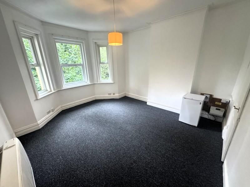 Property photo 1 of 3
