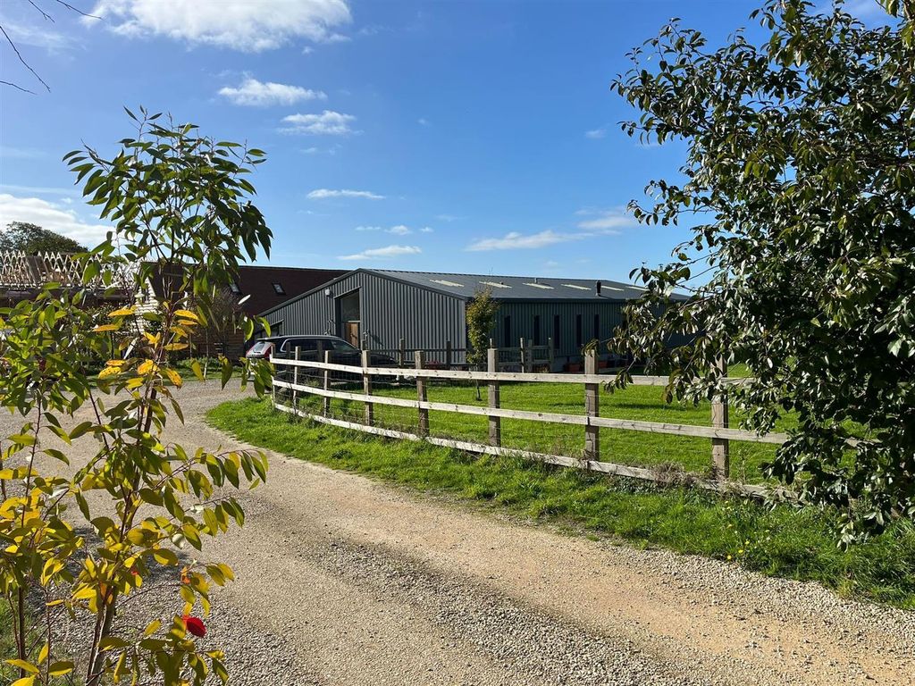 Property photo 1 of 13 Drive.Jpg