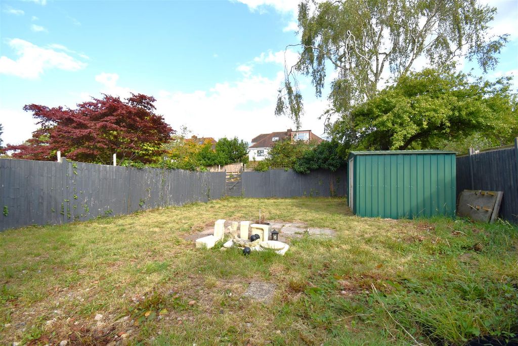 Property photo 2 of 11