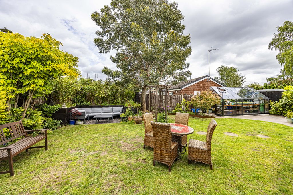 Property photo 3 of 15