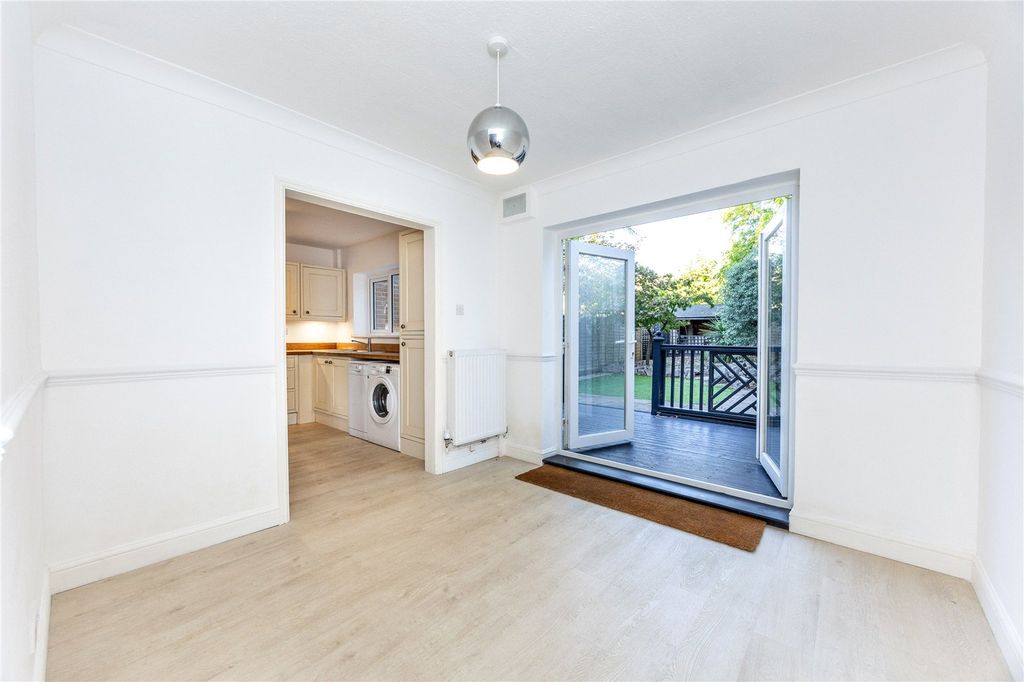 Property photo 3 of 18 Picture No. 27