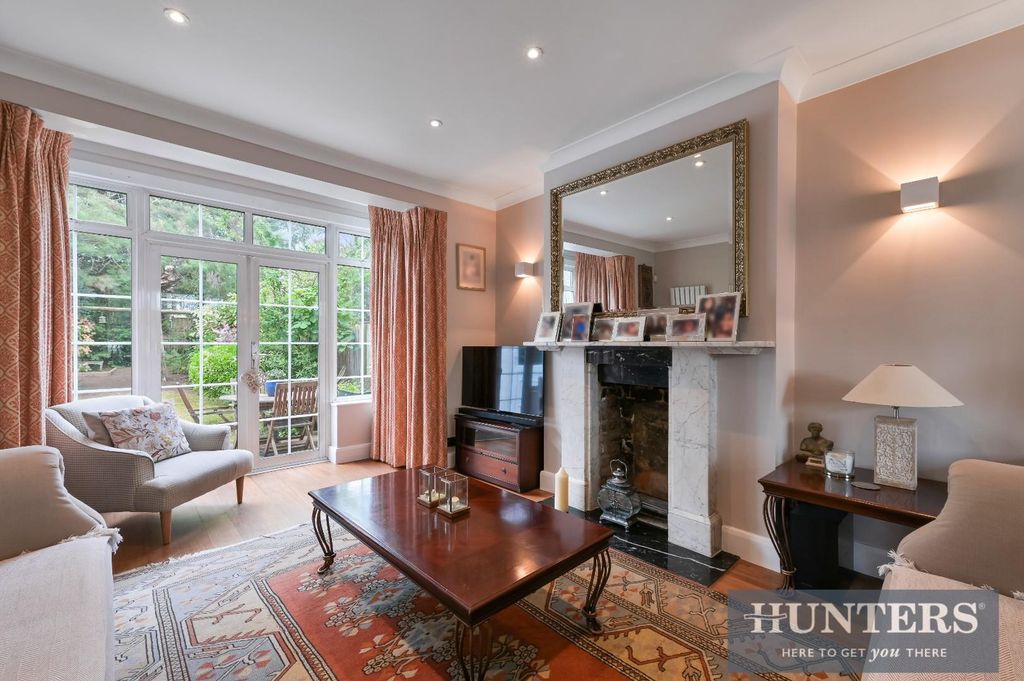 Property photo 1 of 12 Harvard Road, -15.Jpg