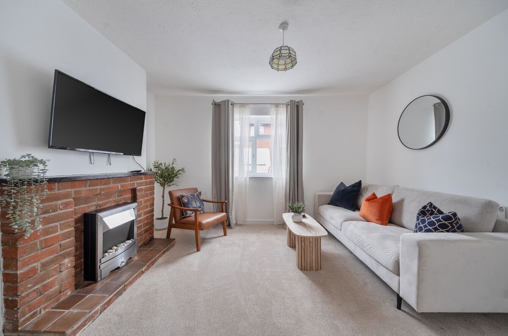 Property photo 2 of 14 1405432-17-69779F...