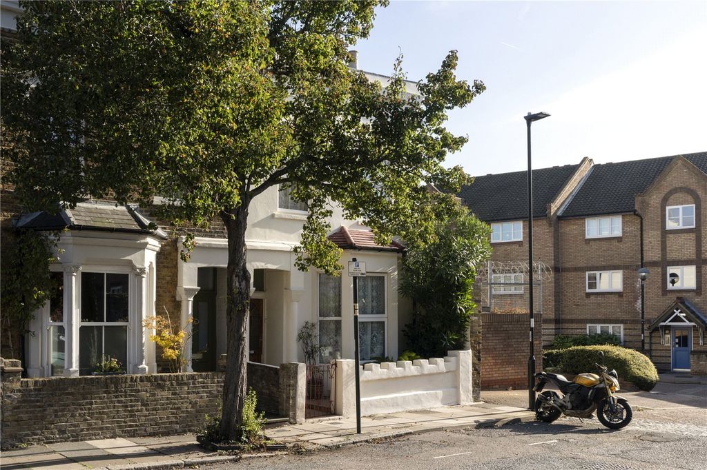 Property photo 1 of 26 Picture No. 04