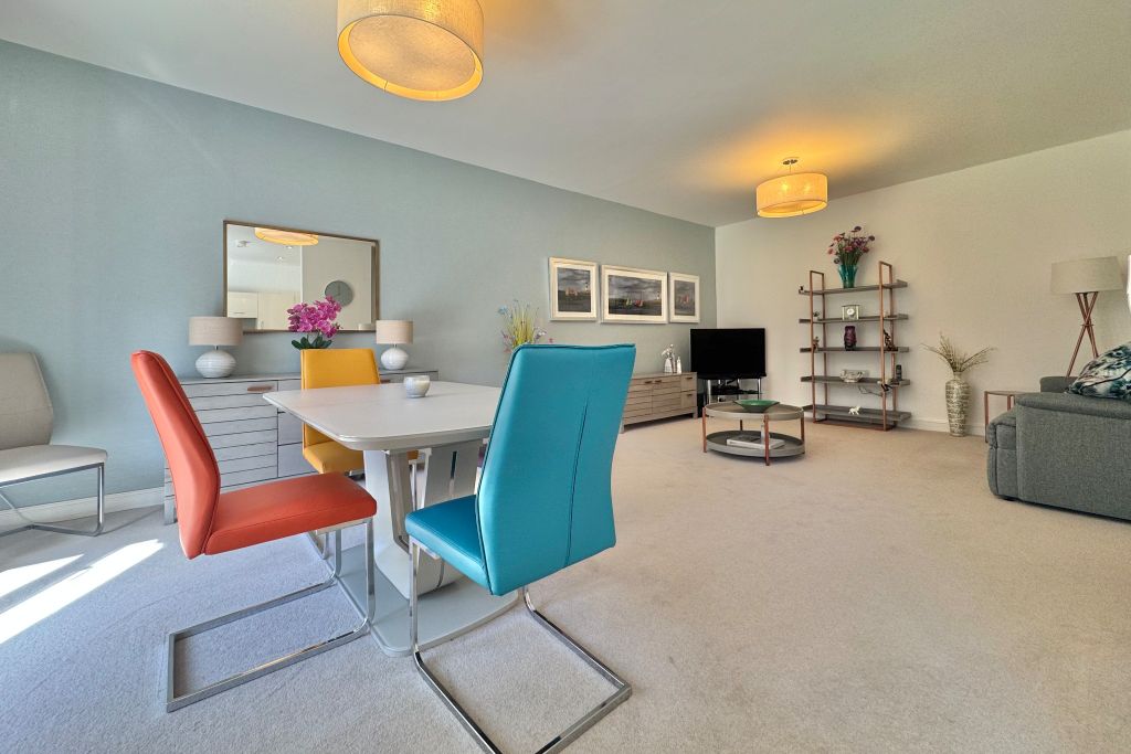 Property photo 2 of 12 Living Room