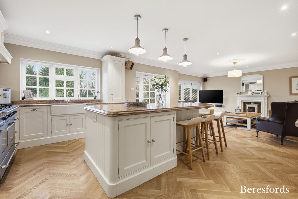 Property photo 3 of 36 Picture No. 30