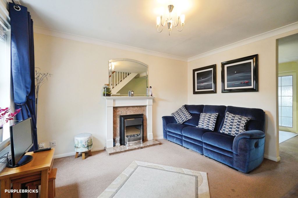 Property photo 2 of 23
