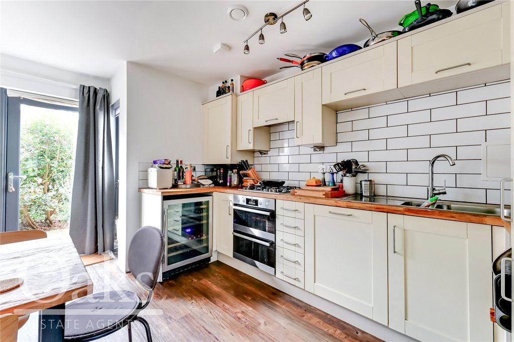 Property photo 3 of 8 Picture No. 07