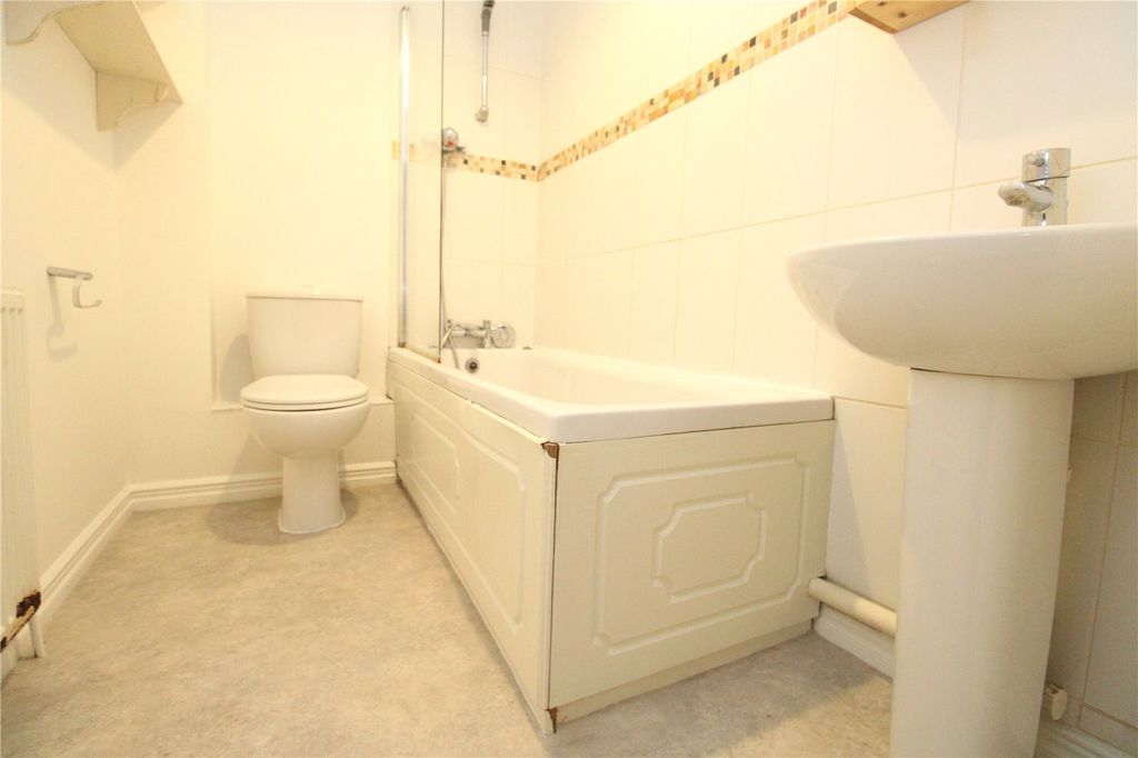 Property photo 3 of 6 Picture No. 04