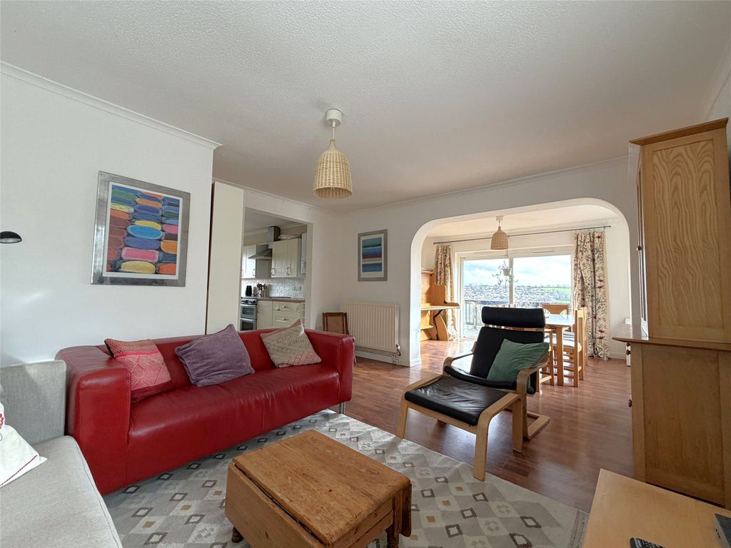 Property photo 2 of 20 2 - Picture No. 27