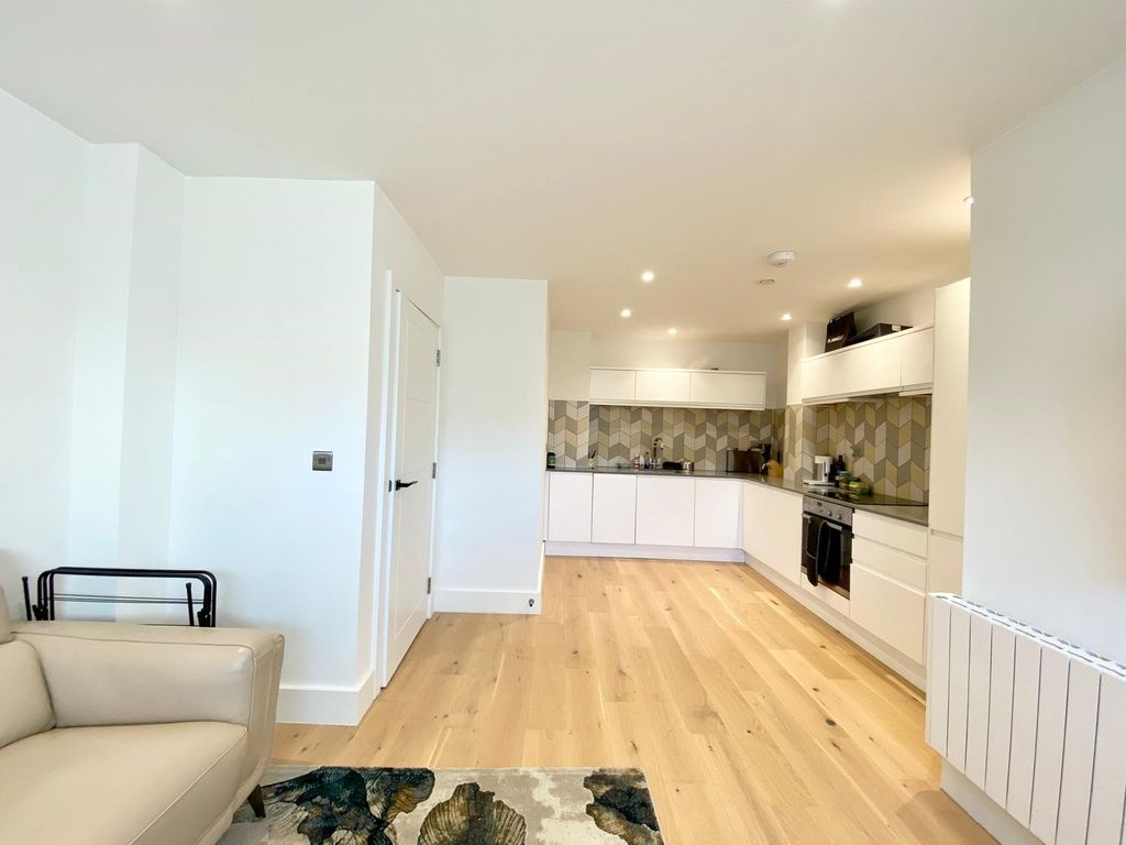 Property photo 2 of 7
