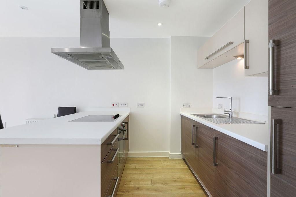 Property photo 2 of 10 H-Fncyfq.Jpeg