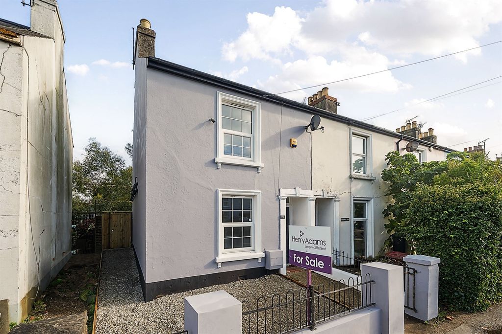 Property photo 1 of 10 (Main)