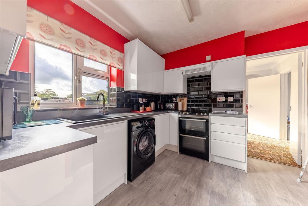 Property photo 2 of 14 Ba-2.Jpg