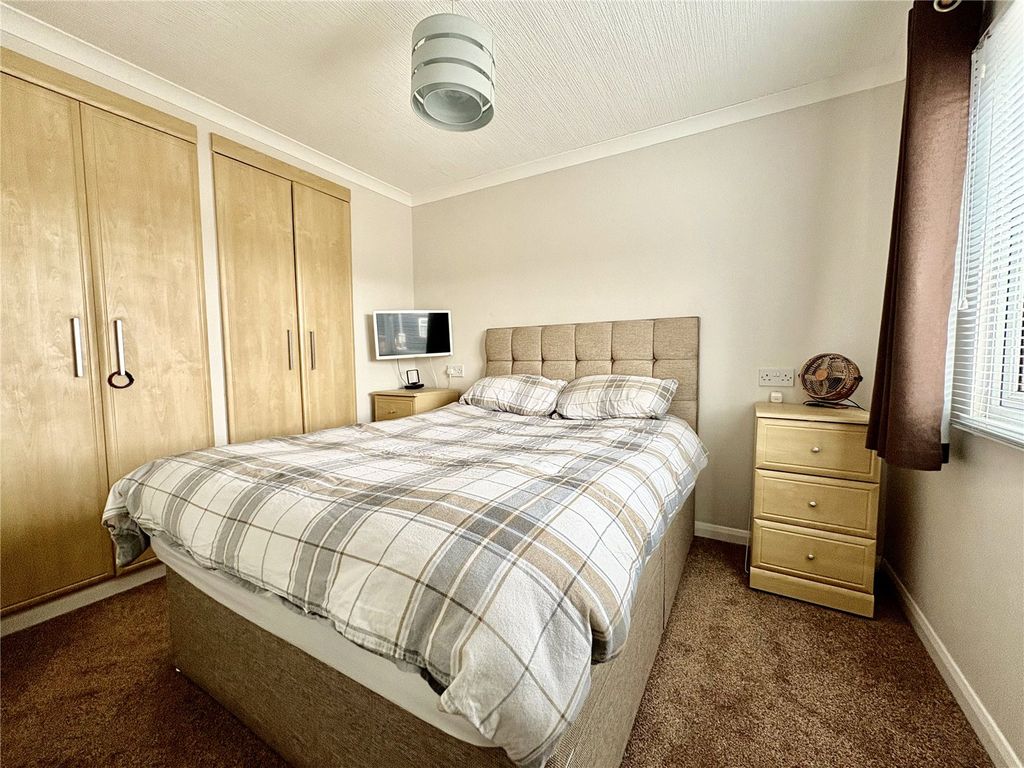 Property photo 3 of 18 Picture No. 16