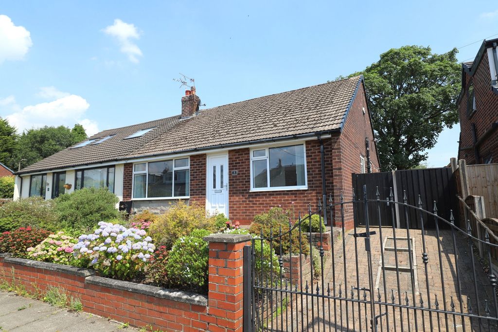Property photo 1 of 32