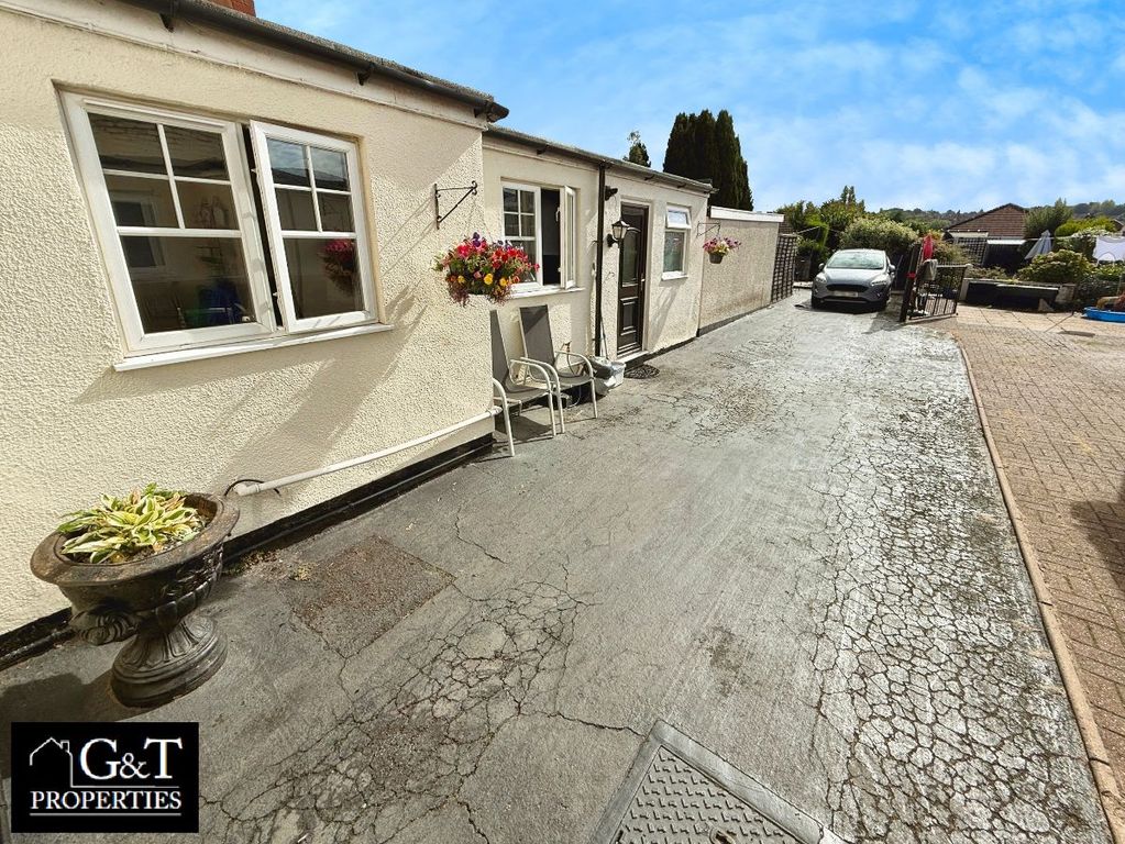 Property photo 3 of 24