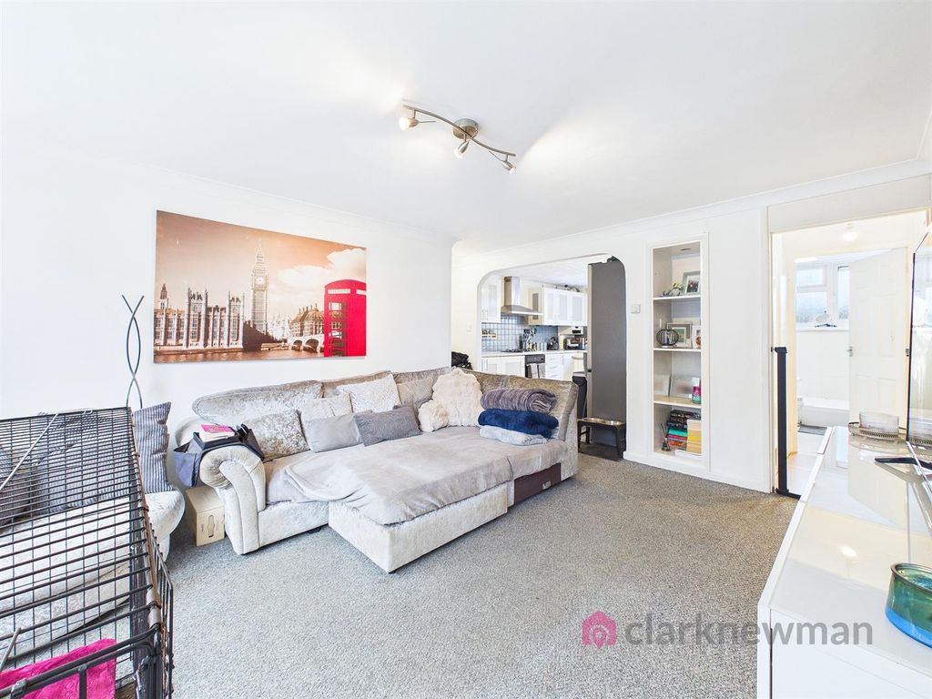 Property photo 3 of 15 Living Room