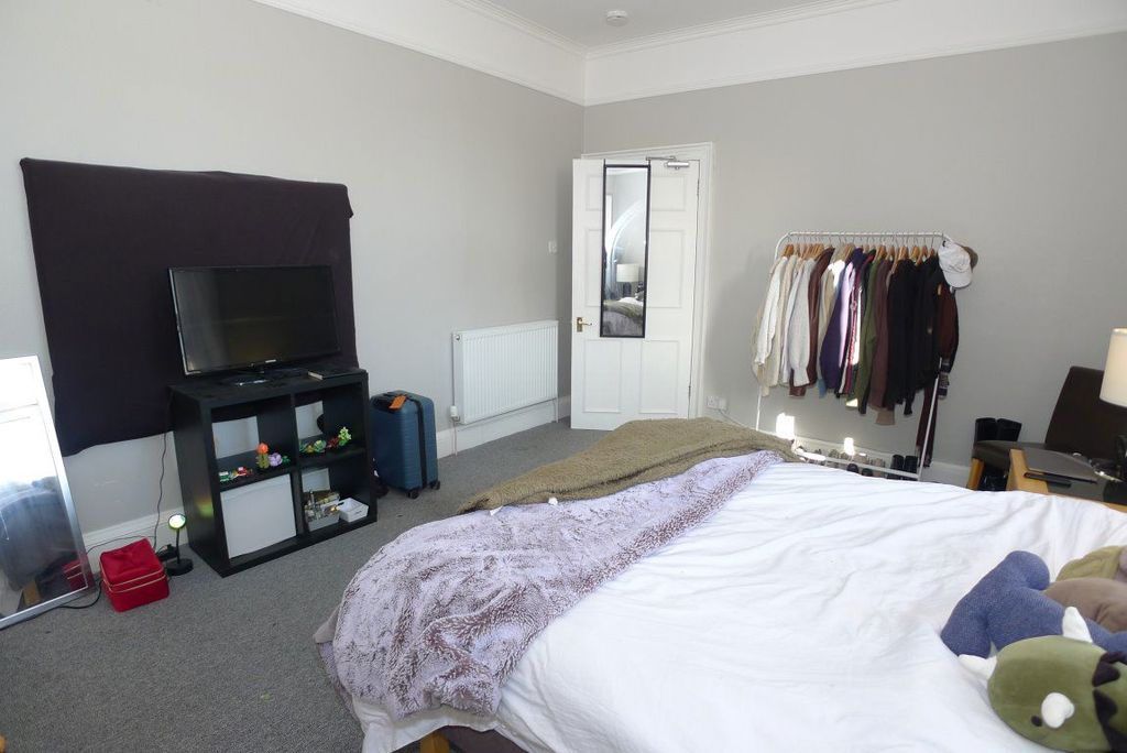 Additional image 7 of 2 bed flat to rent124 North Street, St Andrews KY16