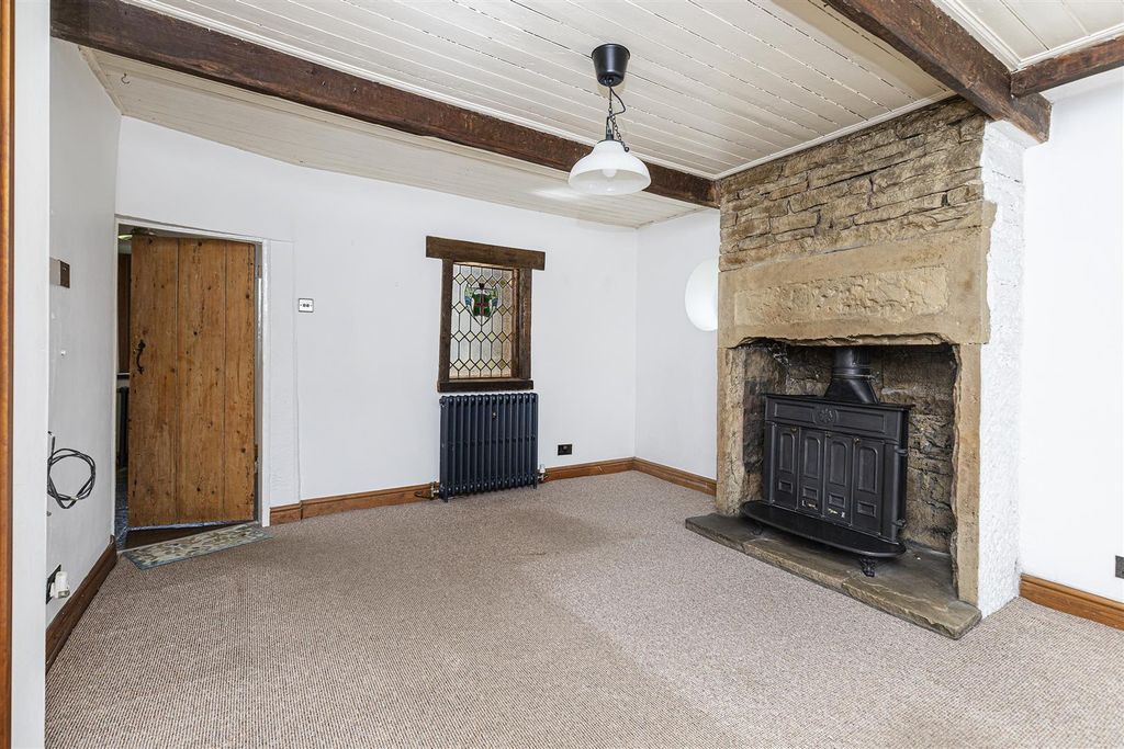 Property photo 3 of 41 Living Room
