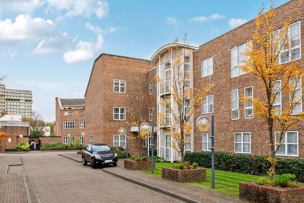 Property photo 1 of 6 Picture No. 23