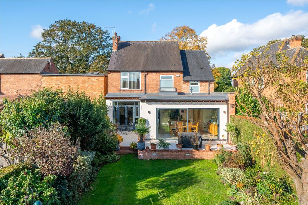 Property photo 2 of 30 Picture No. 28