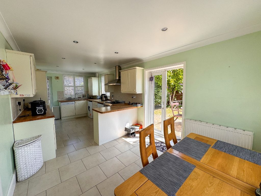 Property photo 3 of 22 5275787