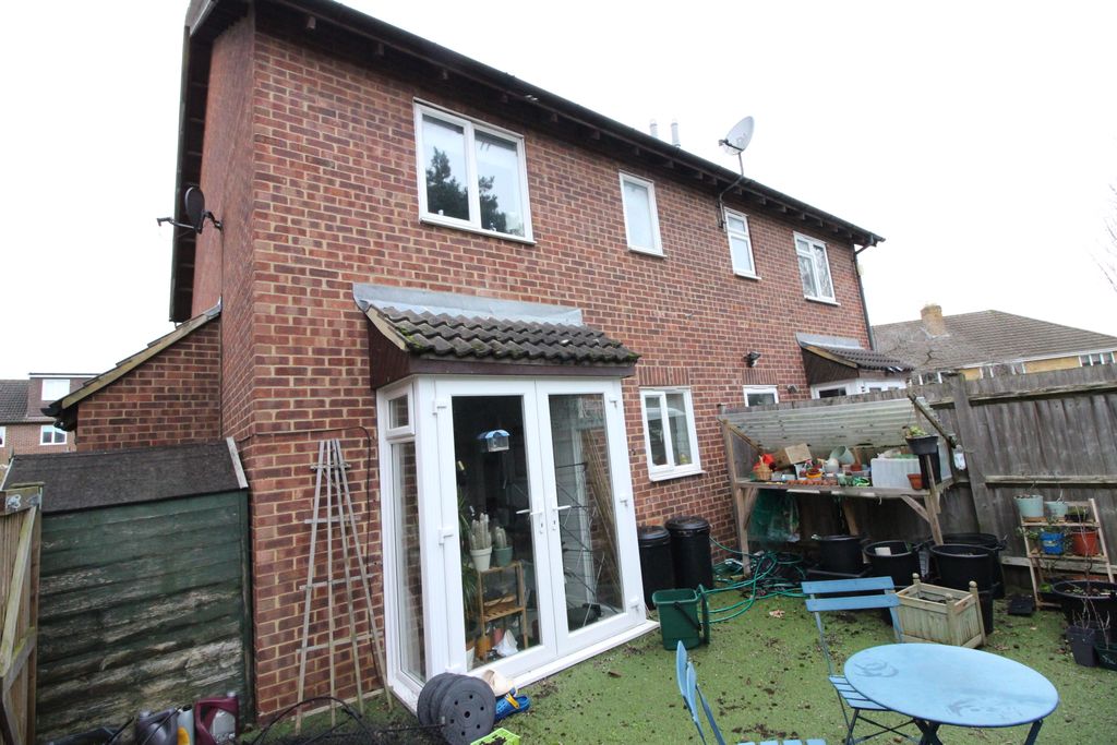 Property photo 1 of 8