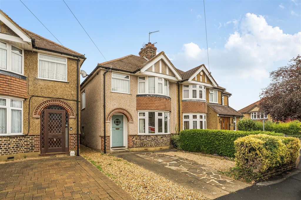 Property photo 1 of 12 Malvern Way - Front.Jpg