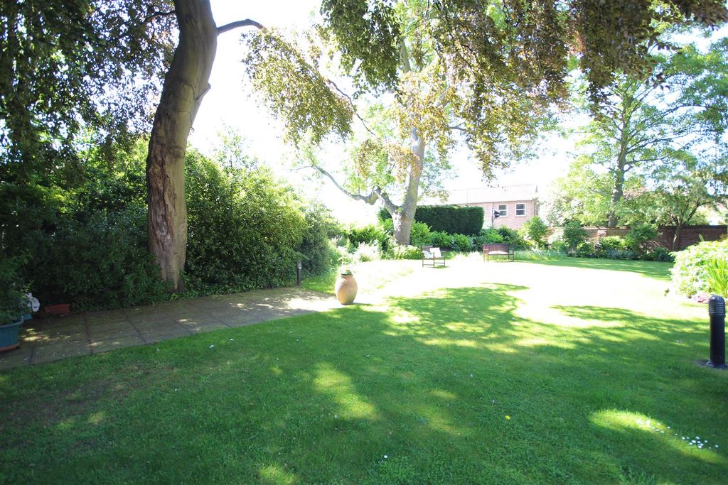 Property photo 2 of 11 Img_7073.Jpg