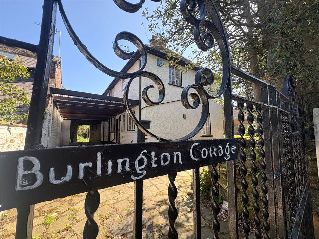 Property photo 2 of 26 Picture No. 31