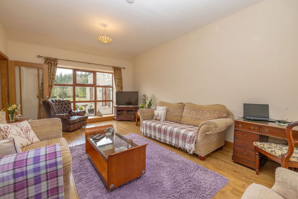 Property photo 2 of 12 Sitting Room