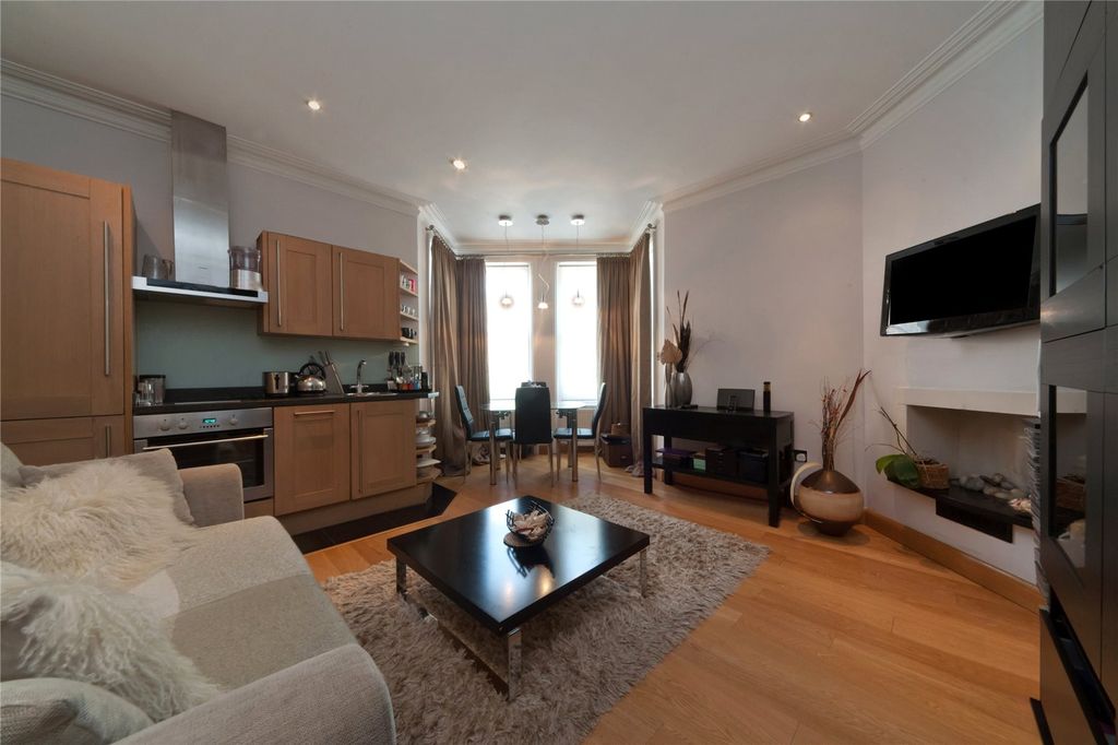 Property photo 1 of 9