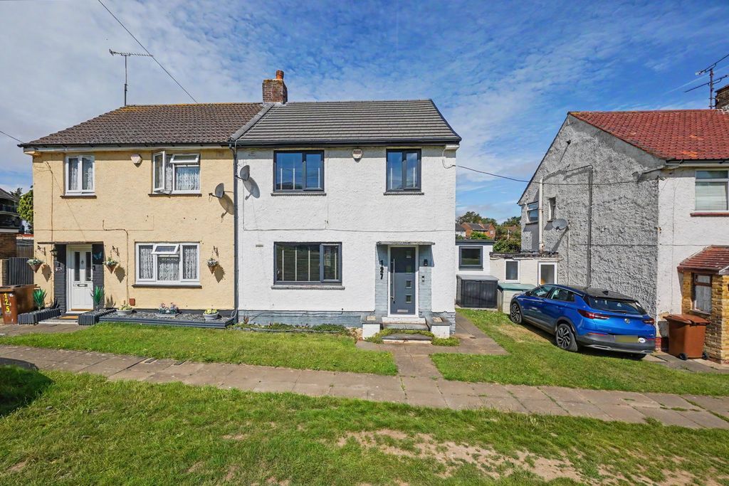 Property photo 1 of 41